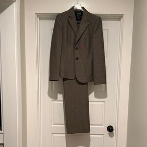 Kasper Elegant Brown Suit Set